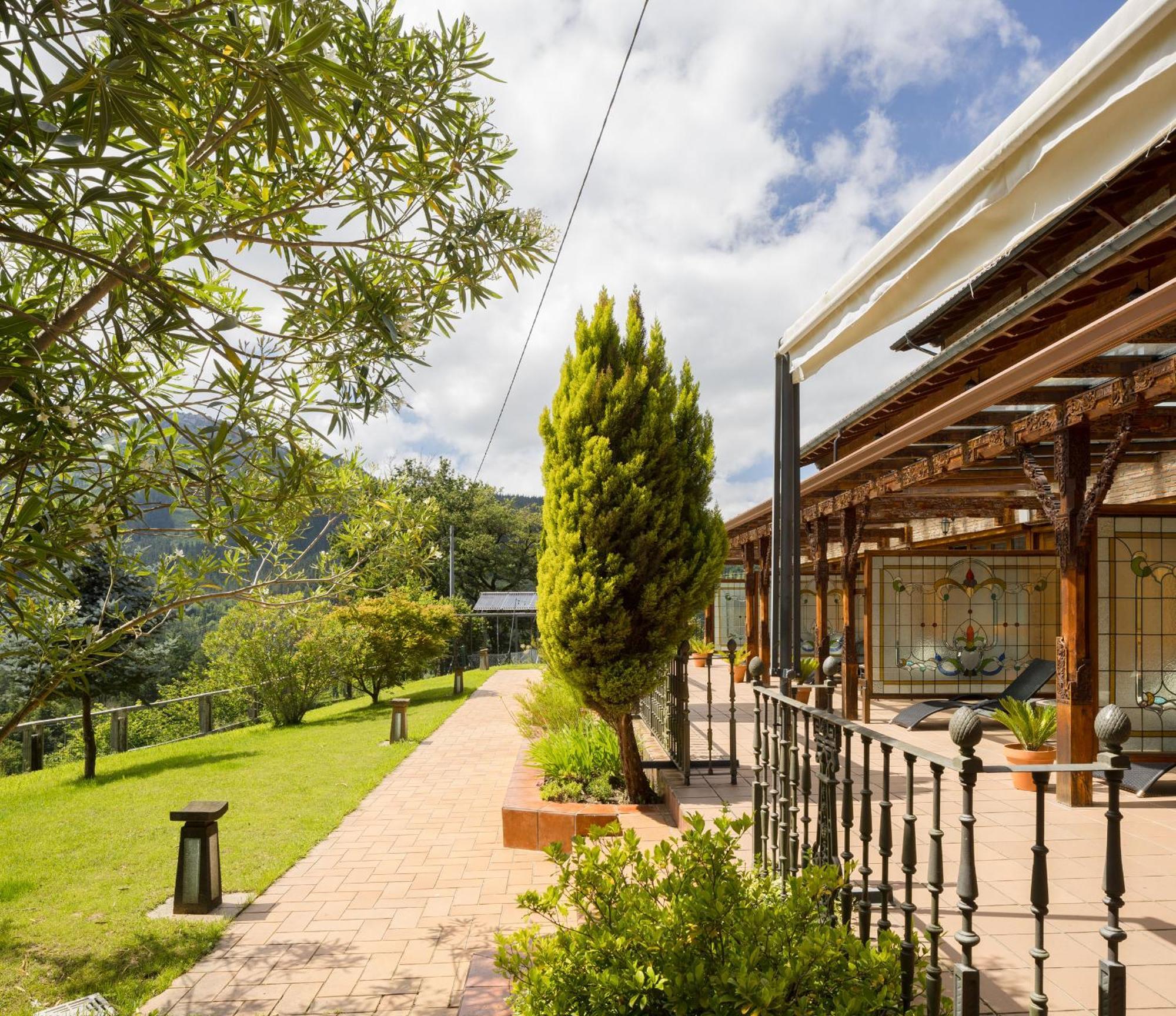 Hotel & Spa Etxegana Сеанури Экстерьер фото